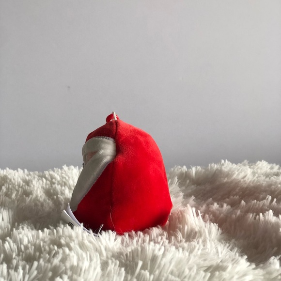 Santa squishmallow keychain - Picture 4 of 7
